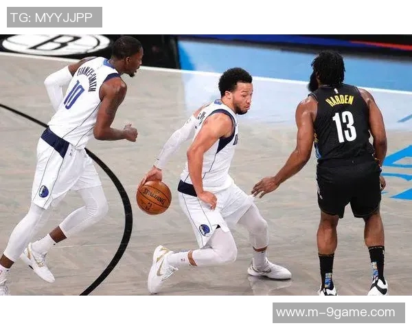 乌度卡谈防守策略称面对克莱与拉塞尔我们起初过于激进