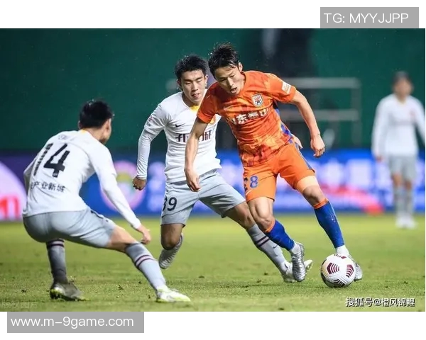 2025年中场进球王者榜单出炉B费梅里诺福登争夺荣誉 2025年中场进球王者榜单出炉B费梅里诺福登争夺荣誉